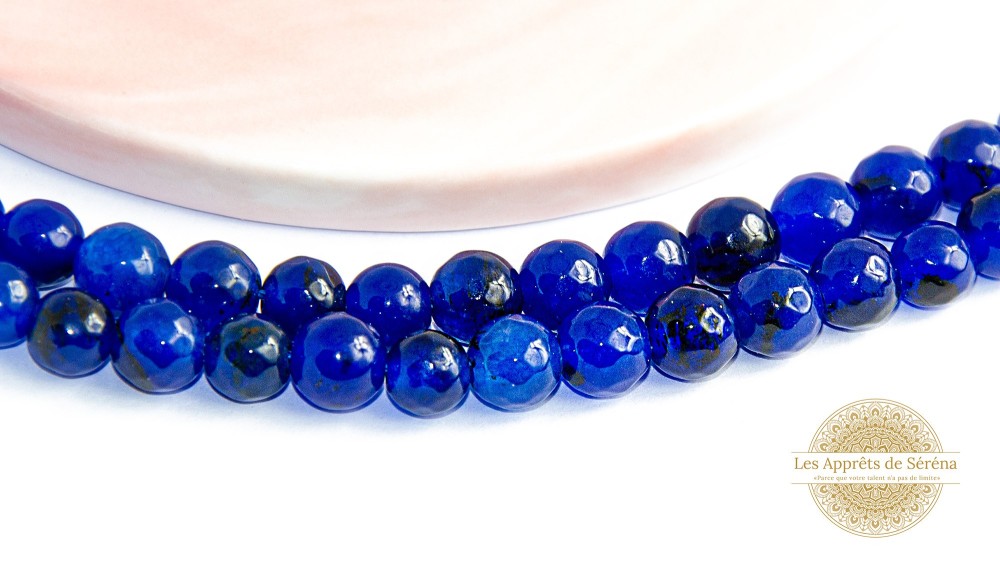 30 Perles 6mm à facettes en jade teintée bleu marine