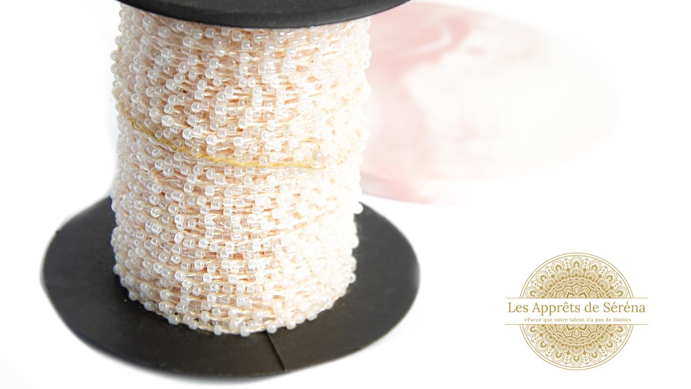 Fil coton perlé de rocailles rose