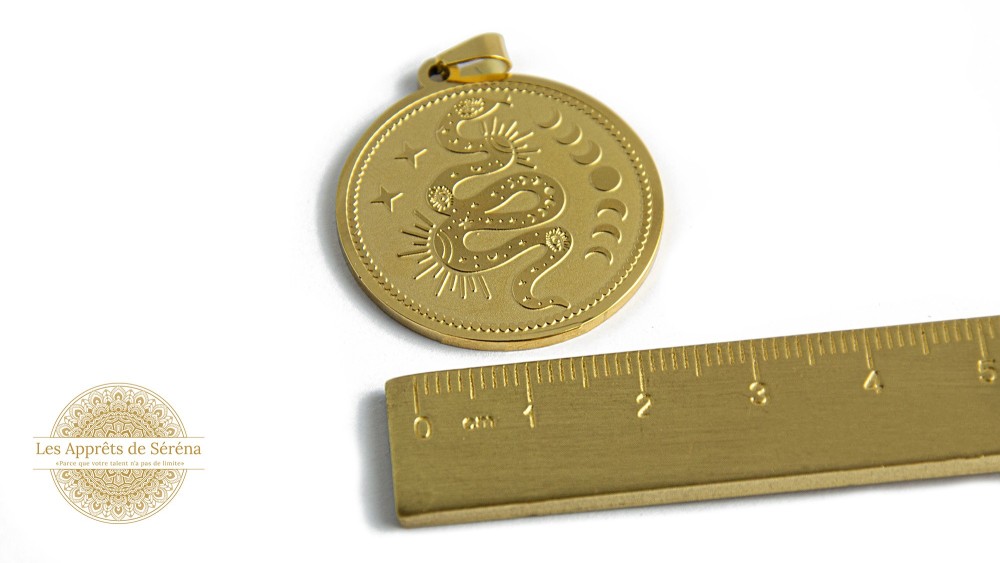 Pendentif rond médaille serpent