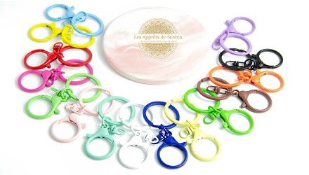 Support porte clés mousqueton couleur multicolore