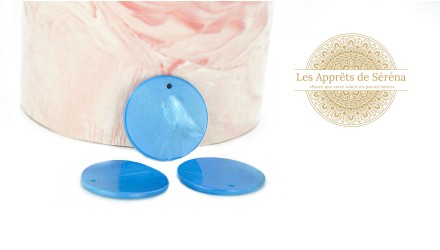 pendentif nacre bleue
