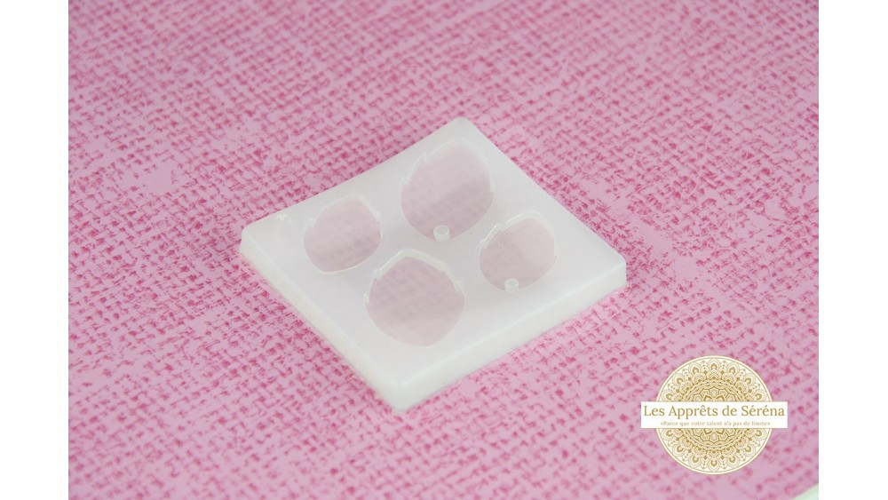 Moule résine UV pour pendentif feuille