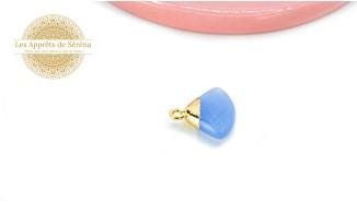 pendentif jade bleue  naturelle