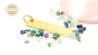 Petits pendentifs en pierre