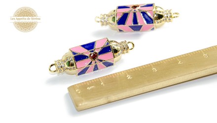 Connecteur émaillé tube talisman rose laiton plaqué or