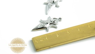 Pendentif Déesse mère triple lune en acier inoxydable argent