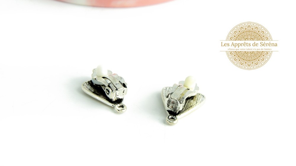 Paire de clips d'oreille triangulaire effet martelé
