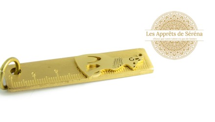 Pendentif Egyptien divinité Bastet acier inoxydable 18k