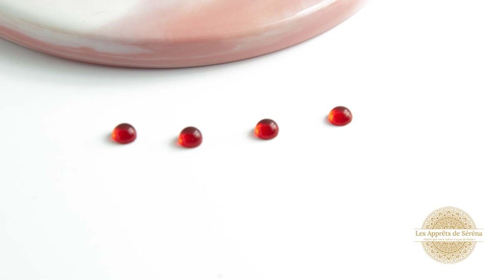 Cabochons 4mm en agate rouge naturelle