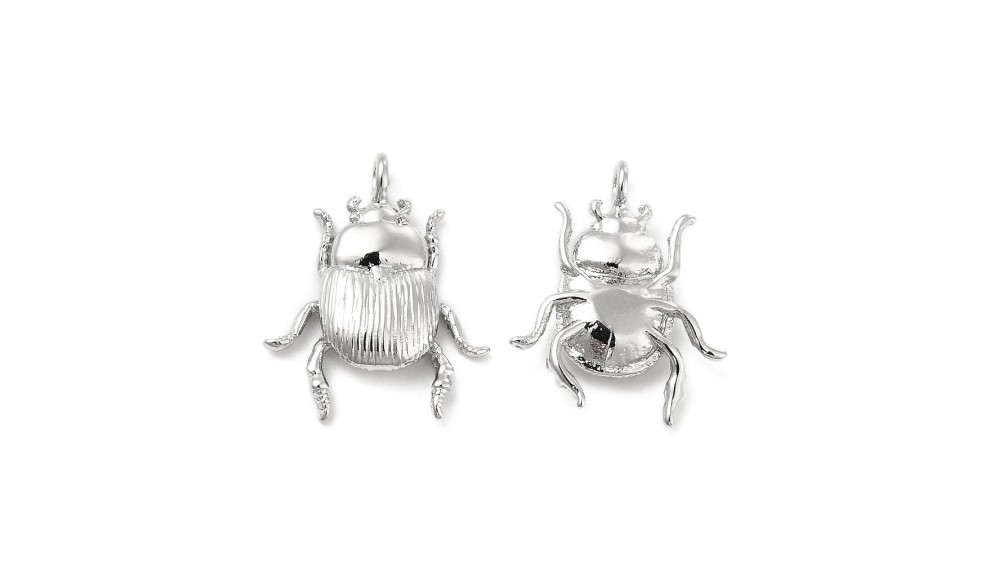 Pendentif scarabée en laiton plaqué