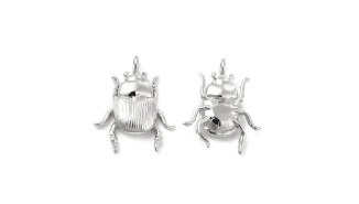 Pendentif scarabée en laiton plaqué