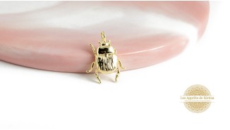 Pendentif fin scarabée Egyptien en laiton plaqué or 18k pour créations