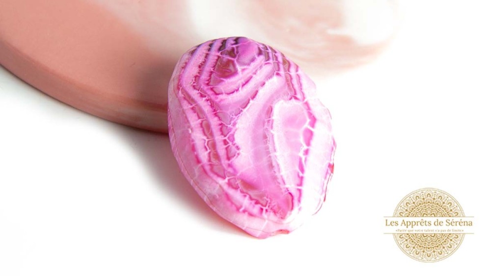 perle plate en agate