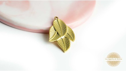 Pendentif feuille en acier inoxydable plaqué or 18k