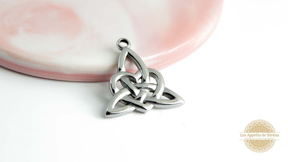Pendentif Triskel acier