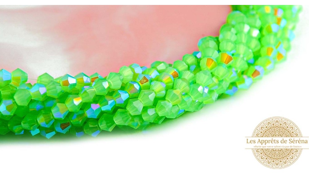 toupie verre en 4mm vert opale AB