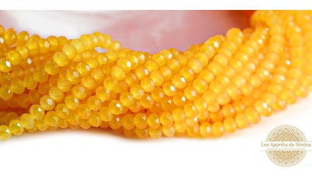 Perle verre opale à facettes 4x3mm jaune soleil