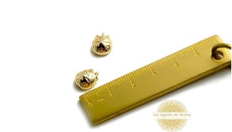 copy of Médaille religieuse émaillée 28x22mm laiton plaqué or 18k
