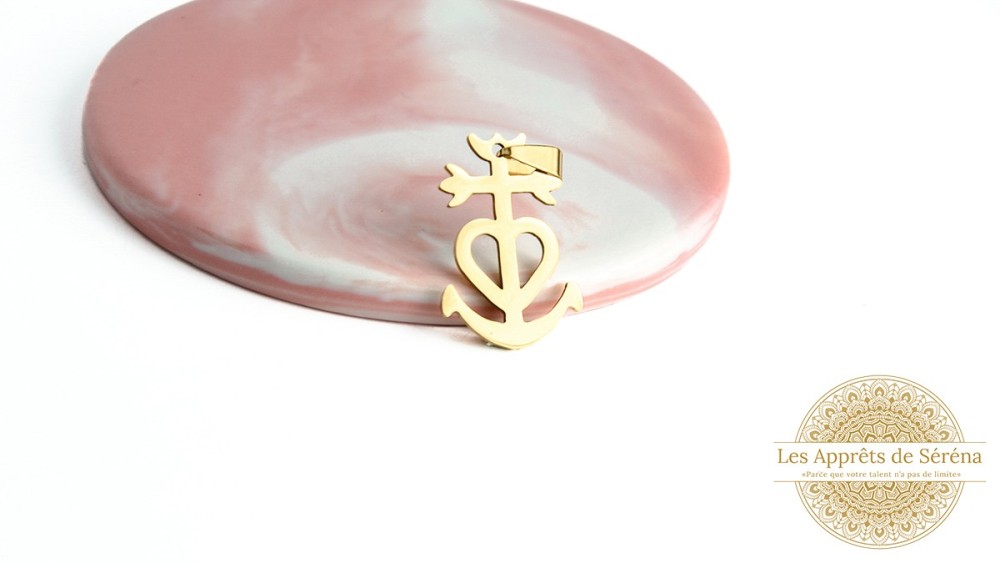 copy of Pendentif croix camarguaise en laiton plaqué or 18k