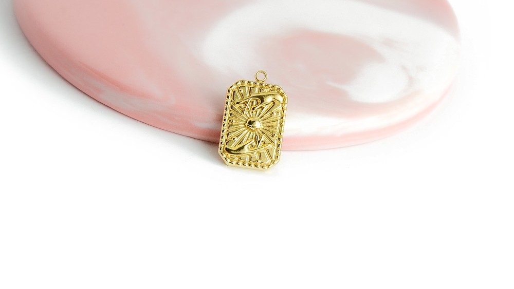 pendentif divination