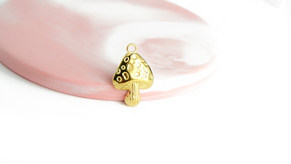 Pendentif champignon en acier inoxydable plaqué or 18k